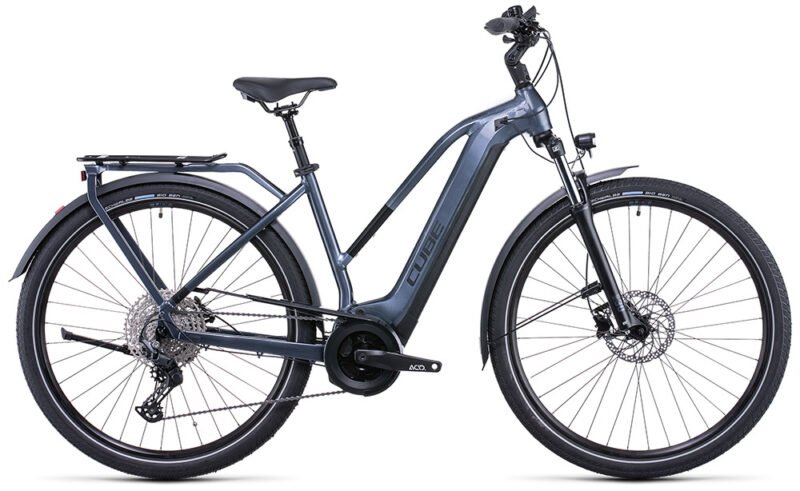 Cube Touring Hybrid Pro 625